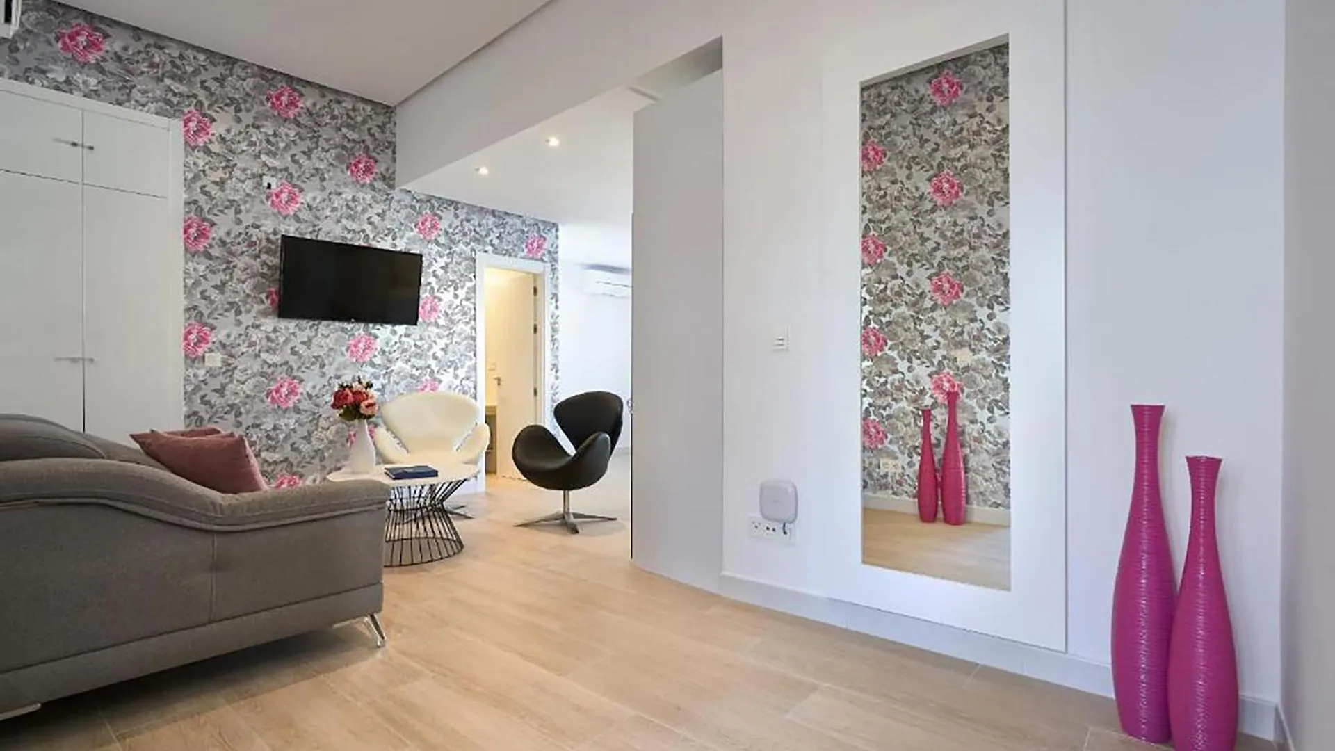 Apartman Palacio Del Siglo XVII Frente A Los Jardines De Murillo Sevilla