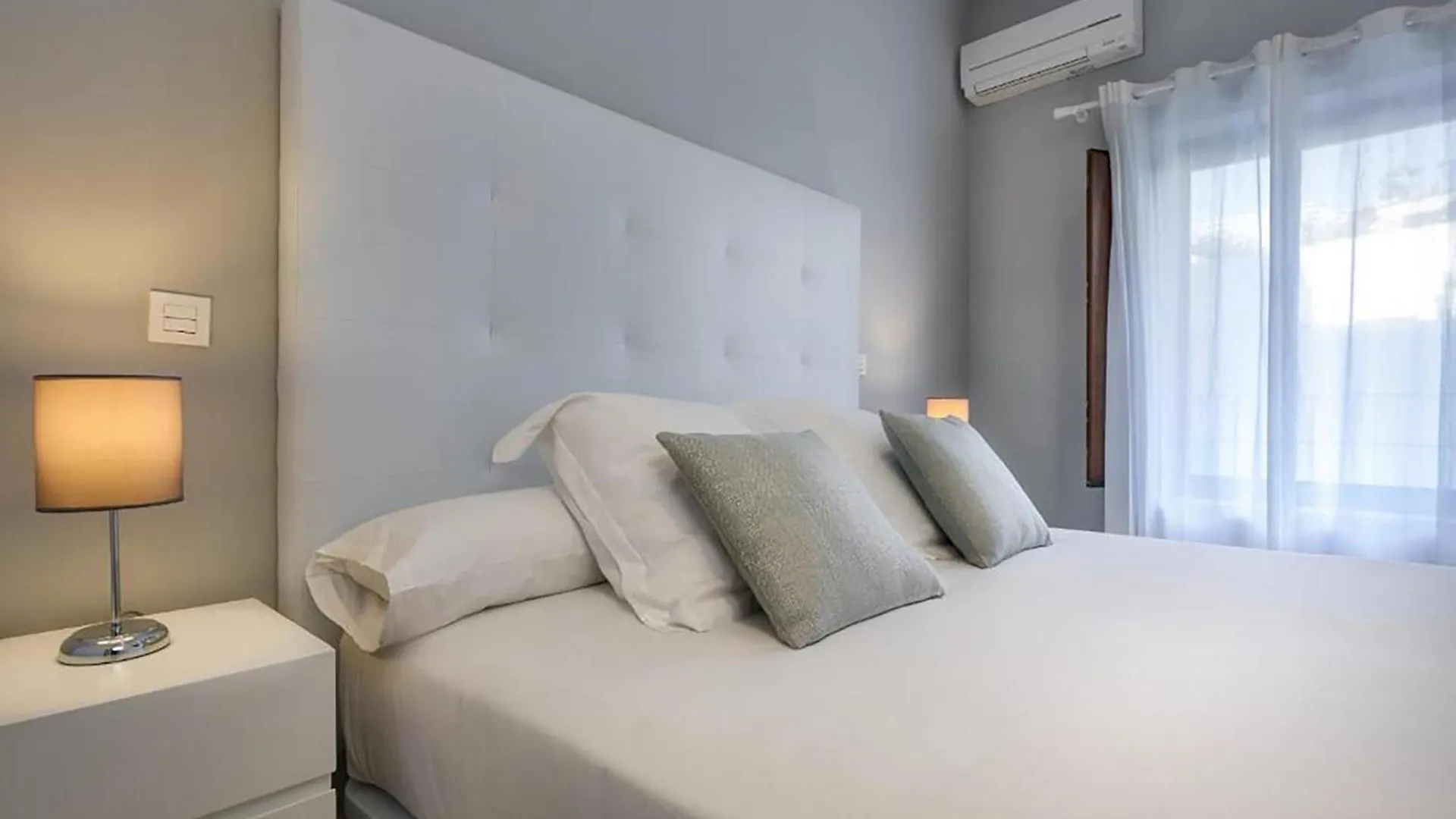 Apartman Palacio Del Siglo XVII Frente A Los Jardines De Murillo Sevilla
